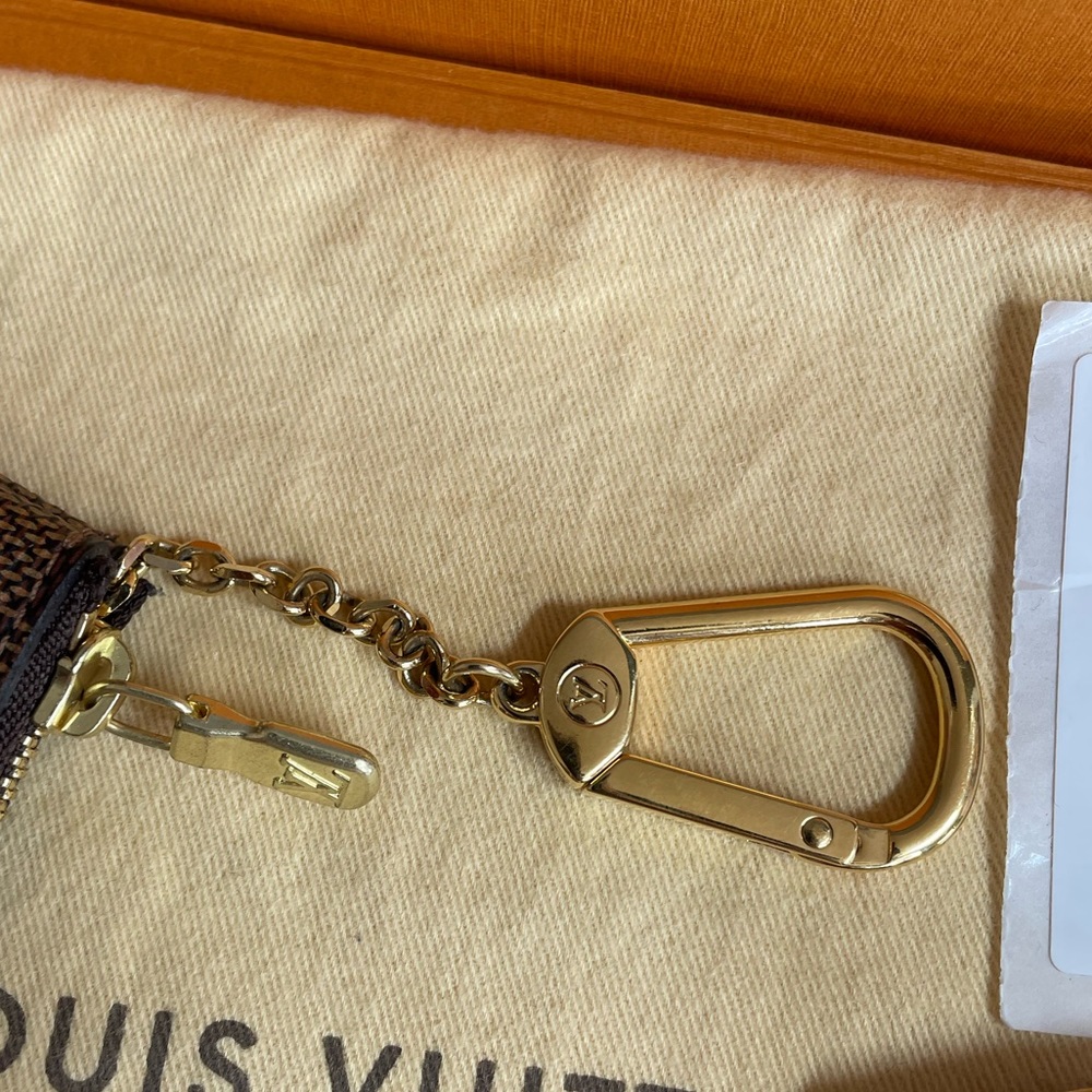 Louis Vuitton Damier Ebene Cles - Picture 4 of 13